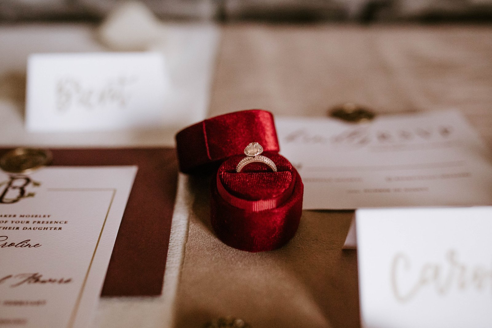 Antique Design Wedding Ring Set